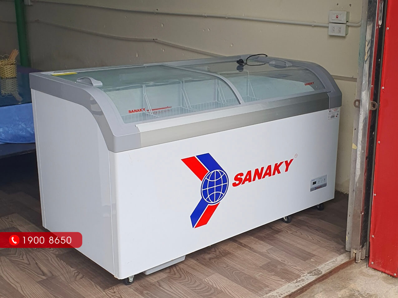 tu-dong-sanaky-vh-888ka-att2 Hình ảnh thực tế tủ đông mặt kính Sanaky VH-888KA 500 lít