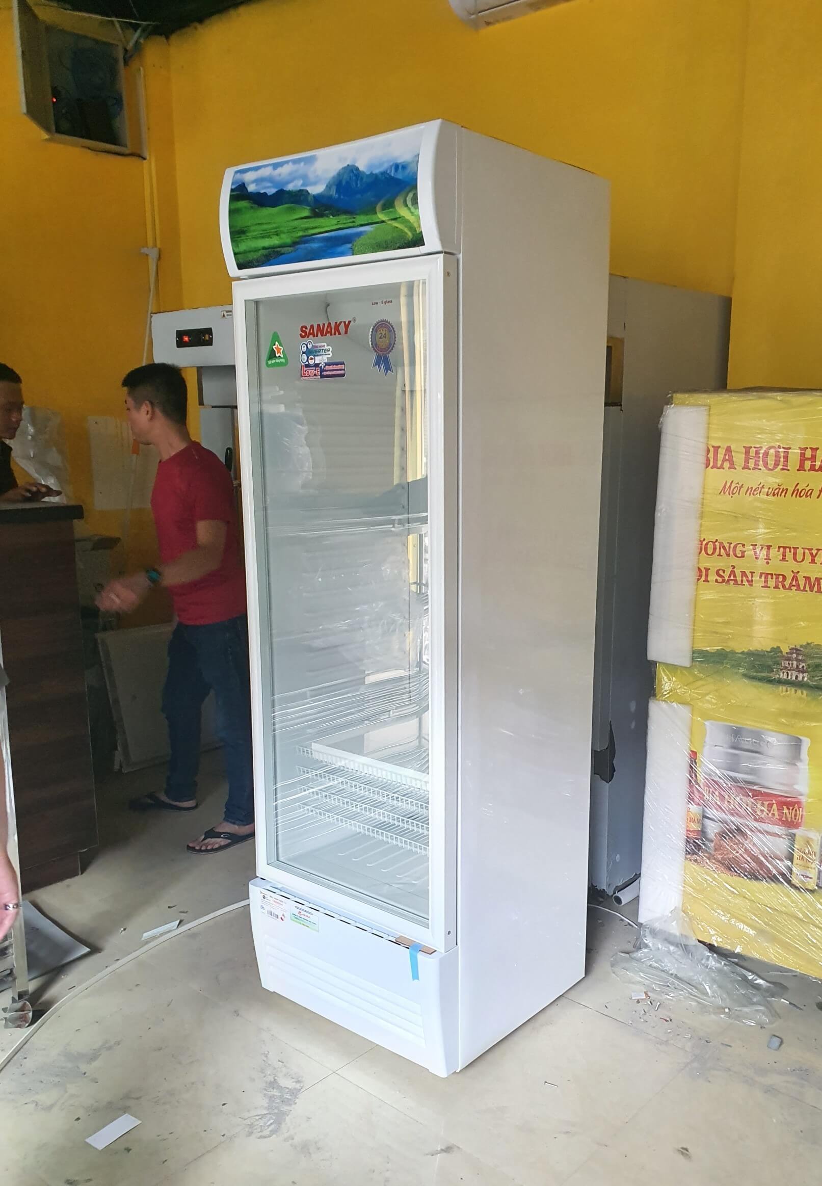 Tủ mát Inverter Sanaky VH-408K3L